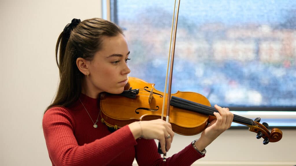 Girl playing violin